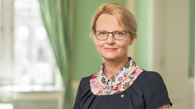 Migrationsminister Heléne Fritzon: ”Kör över Ungern och Polen”