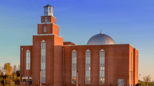 Imam till skolklass om varför muslimer inte äter fläskkött: ”Grisar är homosexuella”