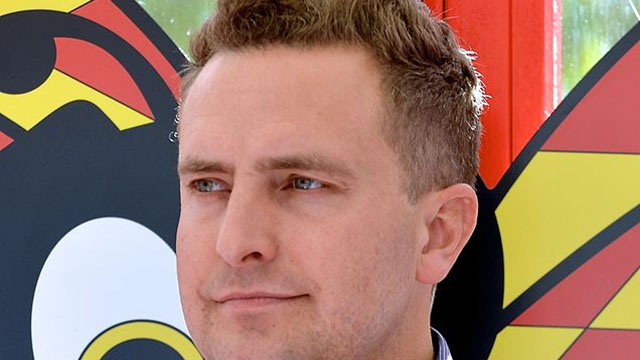 Moderaterna dammar av gamla medborgarskapskrav