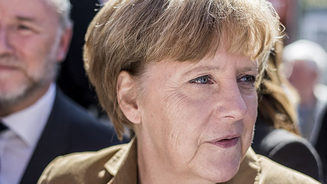 Angela Merkels öppna gränser kan ha varit olagliga