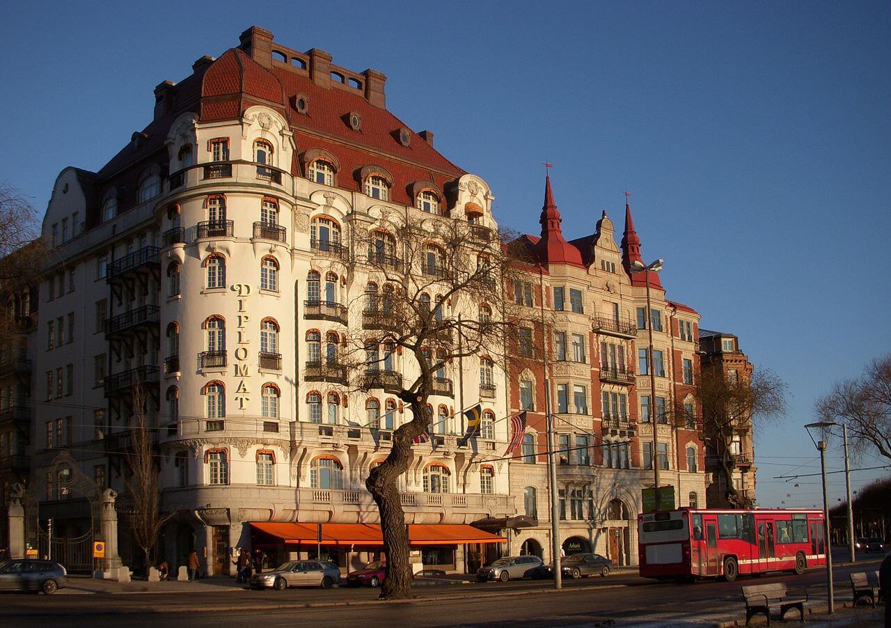 Förslag om att bygga i klassisk stil kallas ”bakåtsträvande”