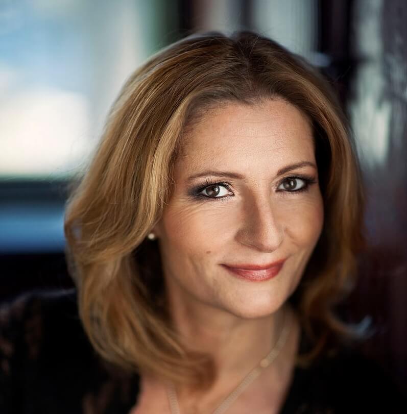 Katerina Janouch publicerade ”PK-parlör” – stängs av från Facebook