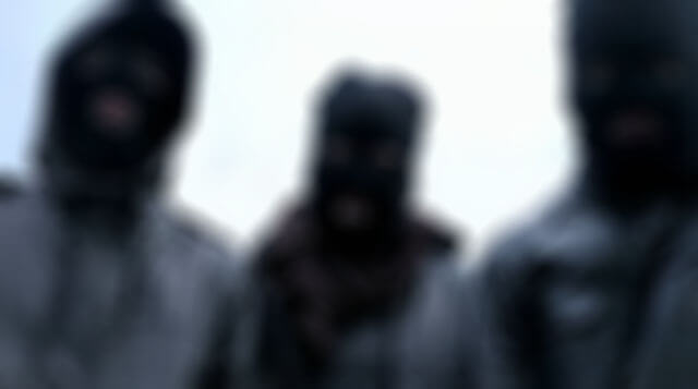 Fyra män häktade för brutalt rån mot 95-årig kvinna