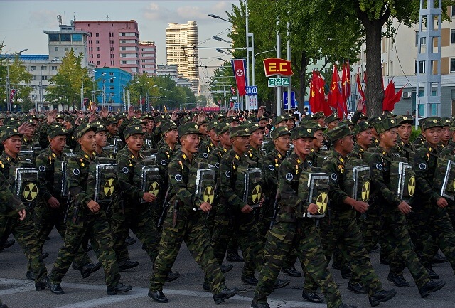 Nordkorea flaggar för fler ”presenter” till USA – Putin varnar för katastrof