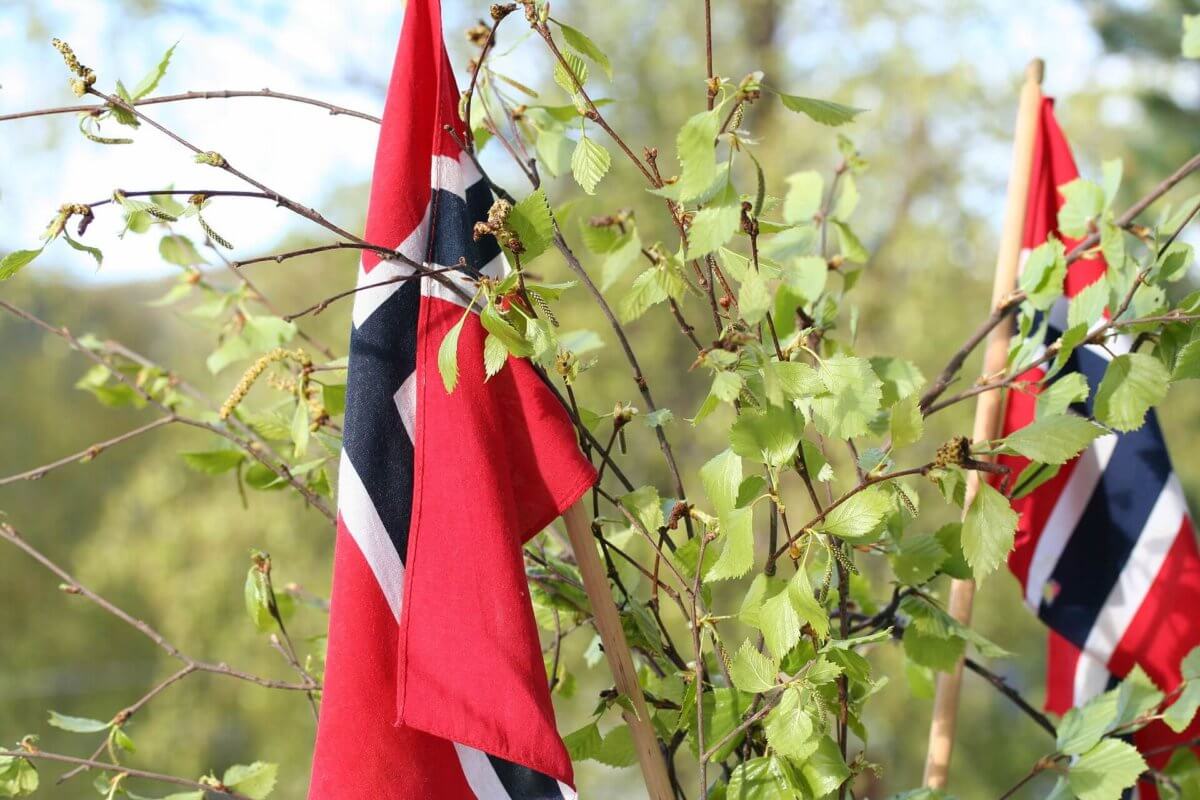 Högerseger och ras för socialdemokraterna i norska valet