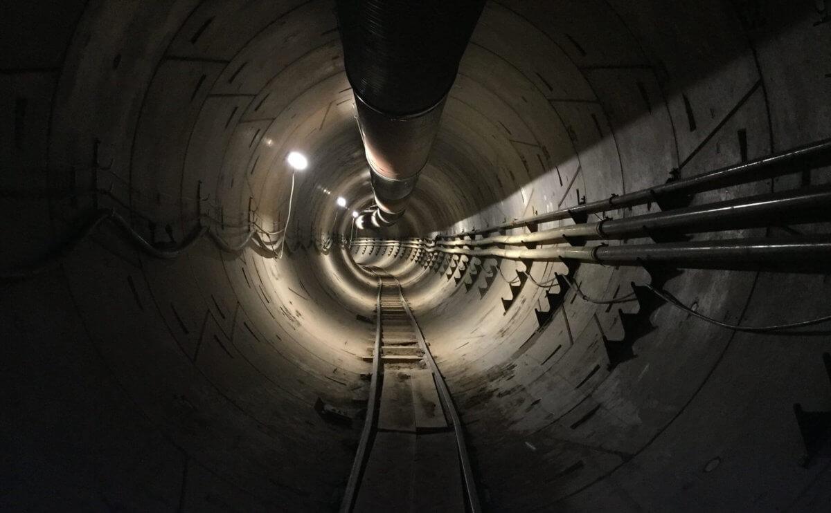 Första bilderna på Elon Musks underjordiska transportsystem