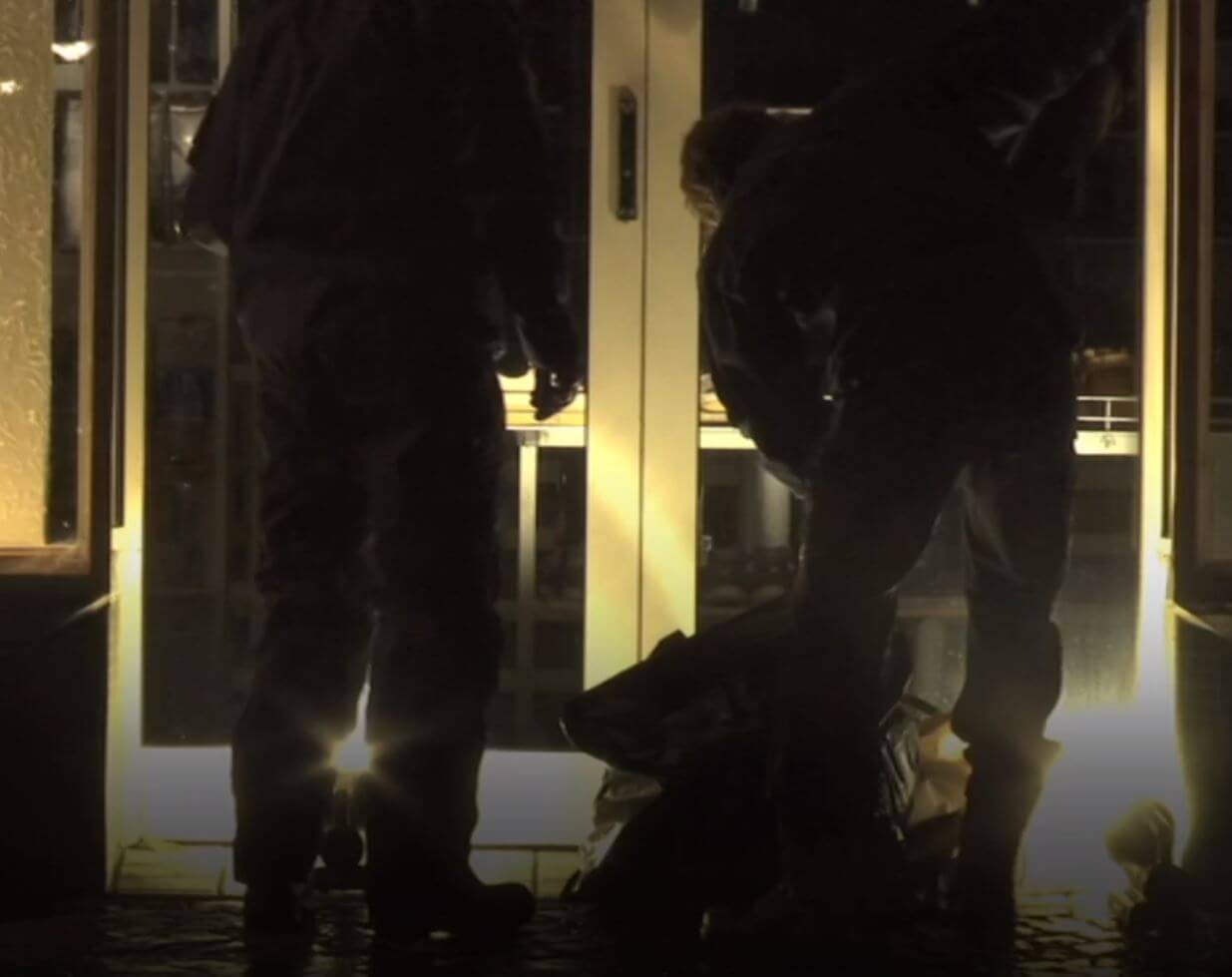 Brandbomber mot nattklubb – man med ’religiösa extrema böcker’ gripen