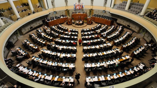 Sveriges migrationspolitik ”avskräckande exempel” när Nordiska rådet sammanträdde