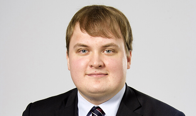 SD-riksdagsledamoten Pavel Gamov uppmanas avgå efter rysk skandalresa