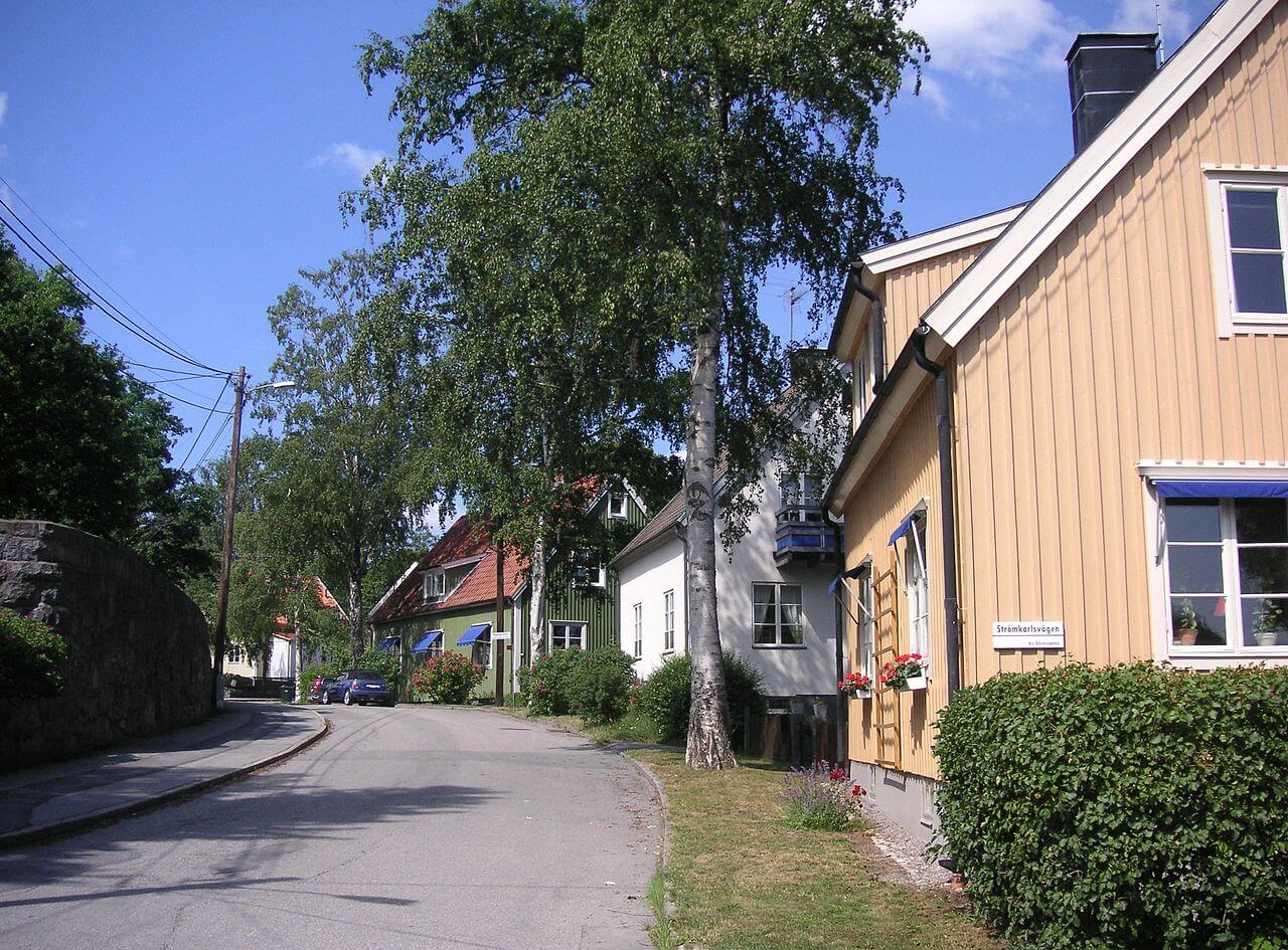 Grannskap betalar för egen väktare