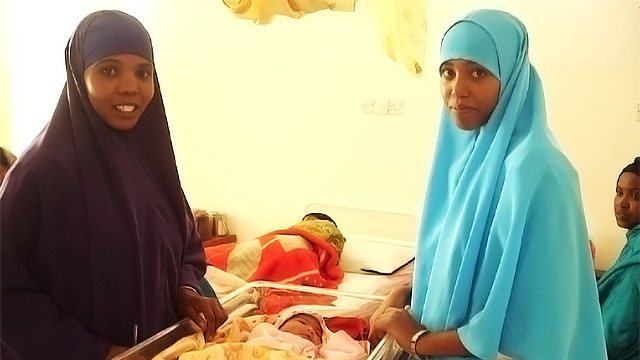 Stockholm satsar fem miljoner på kulturtolks-doulor i förlossningsvården