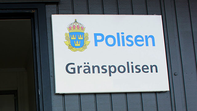 Tusentals afghaner med utvisningsbeslut vägrar lämna Sverige – får stanna då gränspolisen inte hinner verkställa