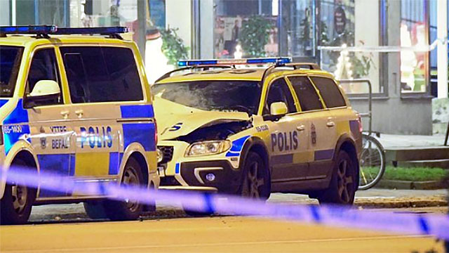 Polisbil i Malmö utsatt för sprängattentat