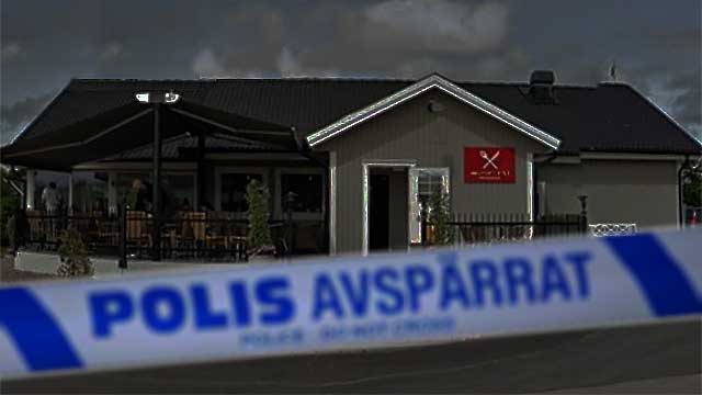 Två matgäster skottskadades när kriminella öppnade eld på kebab-pizzeria i Uppsala