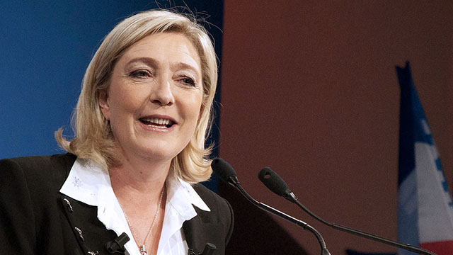 Marine Le Pen vill byta ut partinamnet