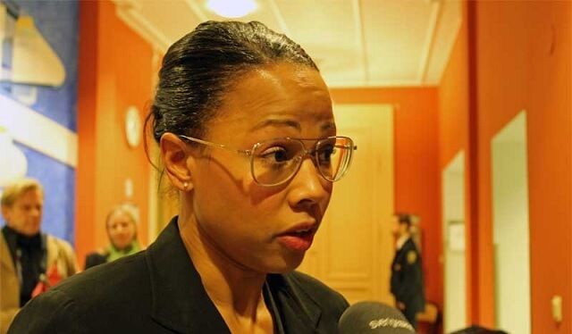 Bah Kuhnke kan tänka sig regera med M – lovprisar MP-samarbetet med Reinfeldt