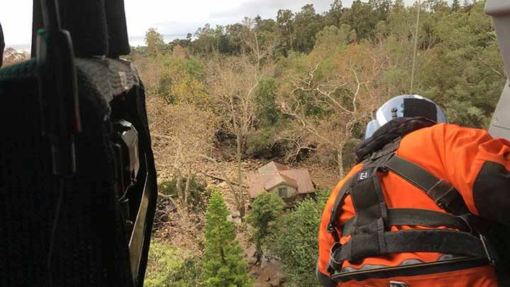 Minst sjutton döda i översvämningar och jordskred i Kalifornien
