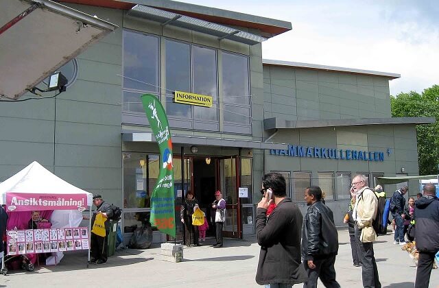 Skyddstopp stänger idrottshall efter kommunanställd misshandlats