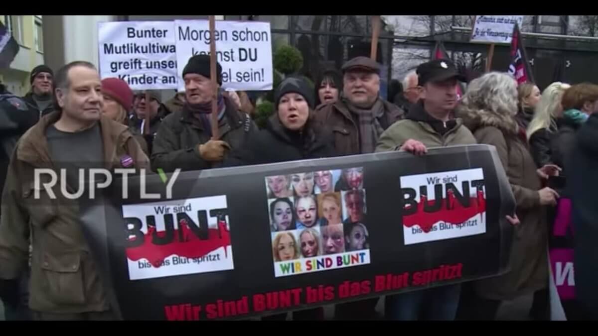 Tyska protester efter ’ensamkommande’ afghan mördat tonårsflicka