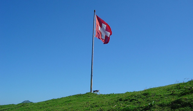 Inget schweiziskt medborgarskap för bidragstagare