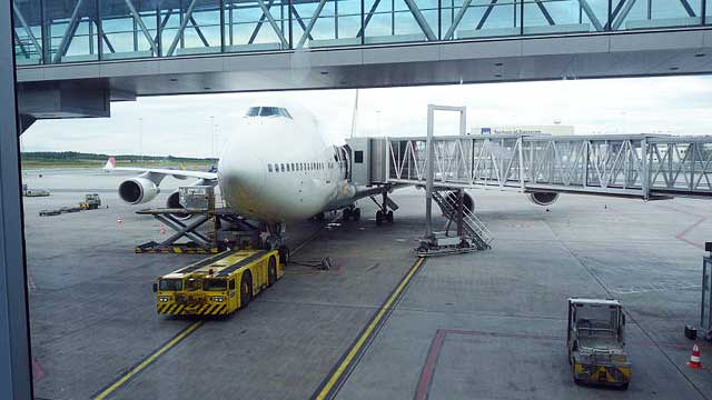 Oro över flygsäkerheten när nyanlända syrier med oklar identitet anställs på Arlanda