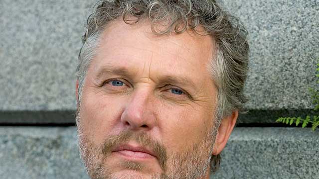 Bostadsministern på besök i Lidingö – kräver att kommuner ger migranter obegränsad förtur till bostad