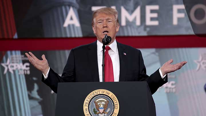 Domare upphäver Trumps asylstopp för illegala invandrare