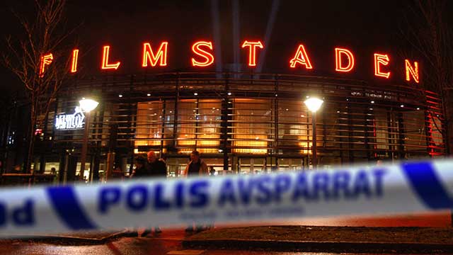 Par sa till ”gäng yngre män” att inte störa i biosalongen – misshandlades när filmen var slut