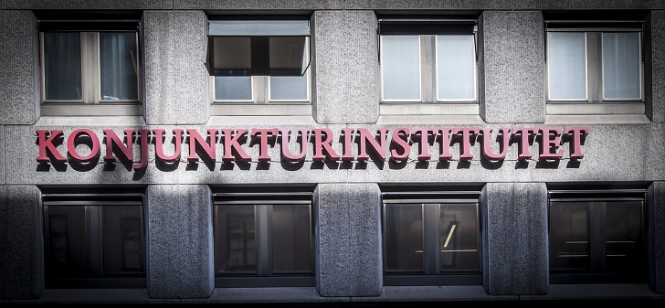 Invandringen tär på välfärden – Konjunkturinstitutet flaggar för höjda skatter