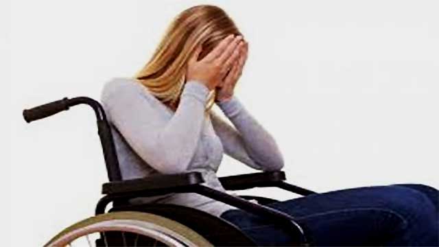 Kvinna i rullstol misshandlades vid rånförsök av ”två okända män”