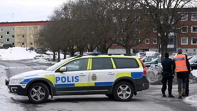 Knivdrama i Oxelösund – en man död och en kvinna svårt skadad