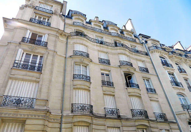 Tonåringens desperata flykt efter tre dagars tortyr av illegal migrant