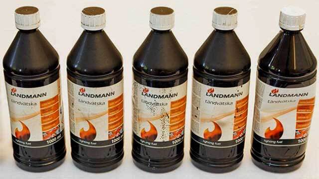 Satte eld på villa – jagas av polisen