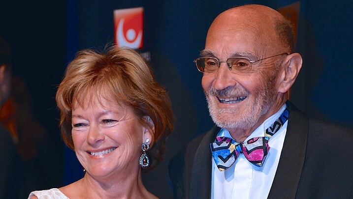 Före detta M-ledare uppmanar till samtal med SD