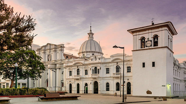 Nunnor arresterade för tortyr av 60 barn