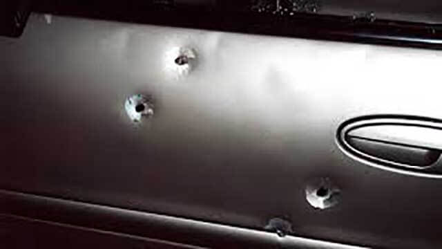 Polisman sköt mot fordon vid påkörningsförsök – utreds nu för tjänstefel