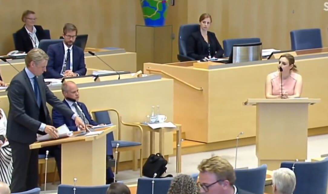 Uteblivna svar då SD frågade regeringen om att låta 9 000 afghanska män stanna