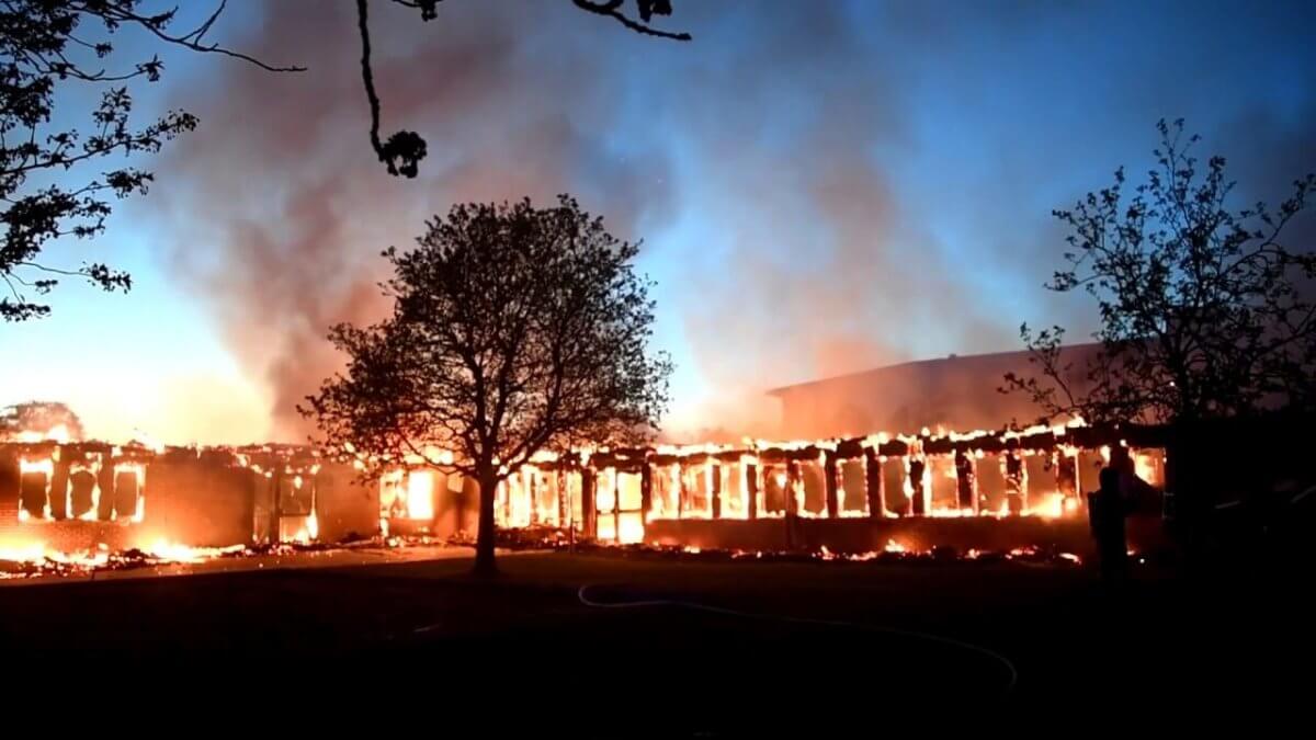 Misstänkt mordbrand i Eslöv – skola totalförstörd