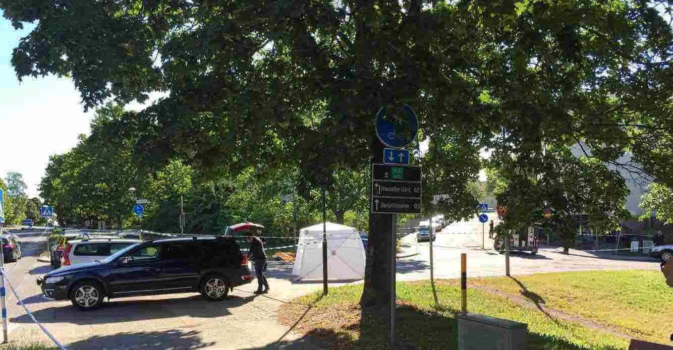 Man avrättad i Hässelby – stor polisinsats pågår