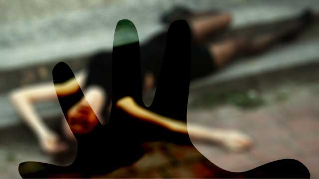 Avsvimmad ung kvinna våldtogs av förbipasserande