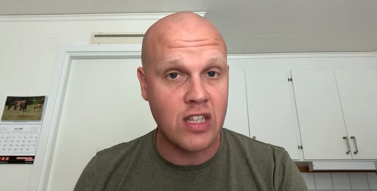 Journalisten Lamotte: Samhällsutvecklingen är etablerade partiers fel