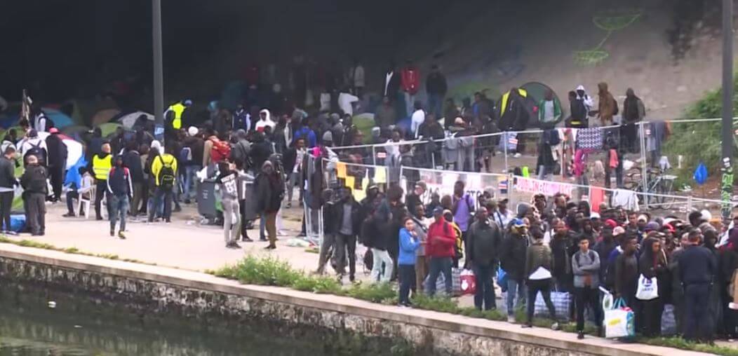 Marockansk polis till Paris – ska motarbeta ungdomsgäng