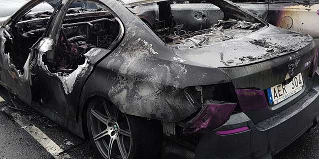 Bilbrännare brände familjens BMW – värd över en halv miljon kronor