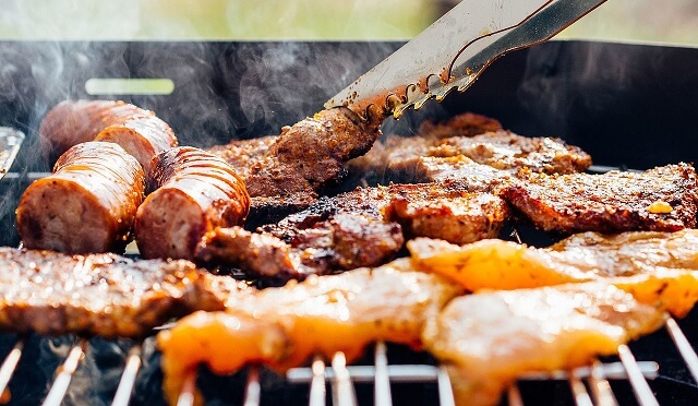 V Linköping vill göra vegetarisk kost till ordinarie mat och kött till specialkost