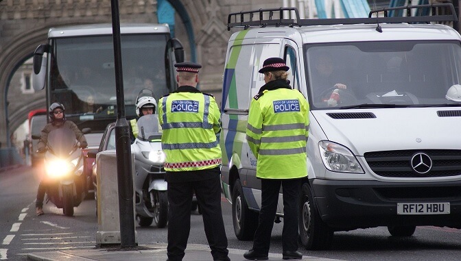 Brittisk polis ville vara ’kulturellt känslig’ – frågade om pedofil kunde ha förhållande med 12-åring