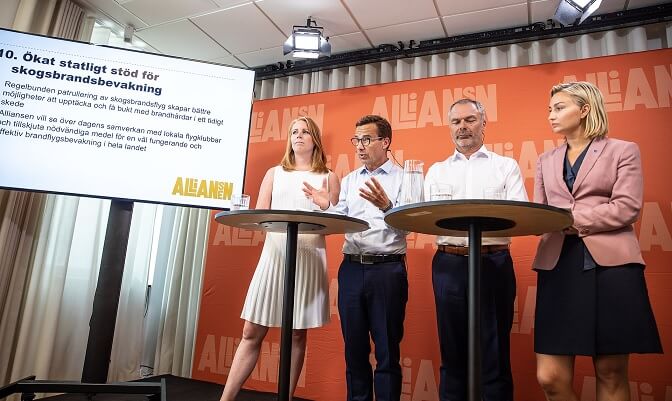 Alliansen bjuder in Stefan Löfven till samtal