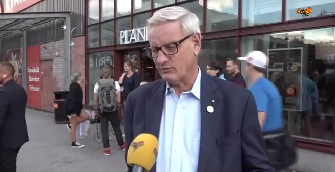 Här talar Carl Bildt om hur du ska rösta – ”SD-röst bortkastad”