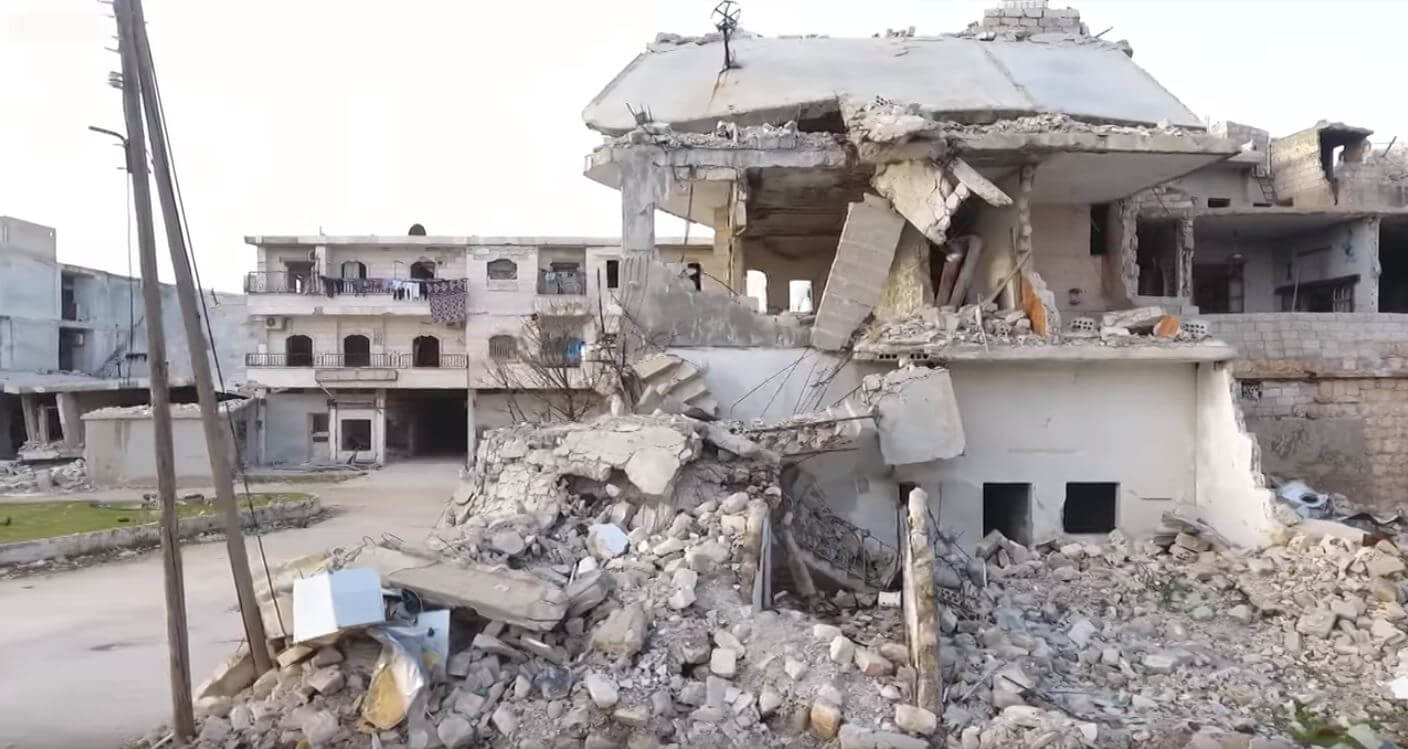 Tusentals återvänder till syrisk provins