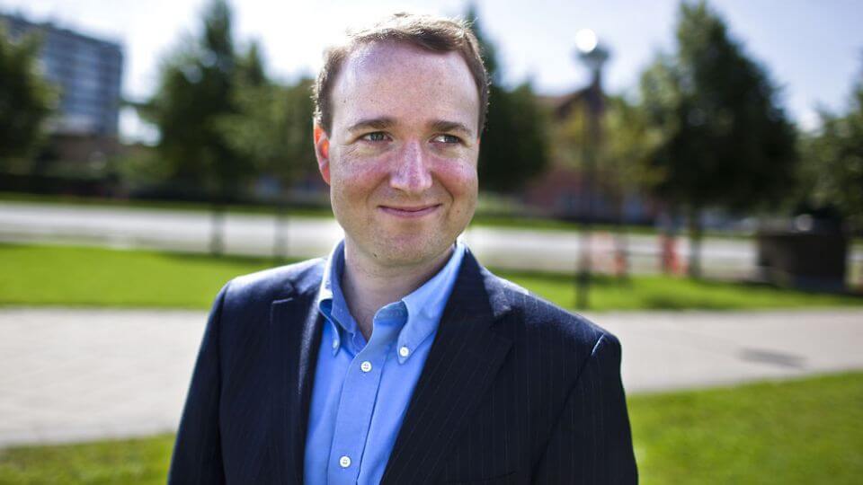 Valobservatör: ”Aldrig sett ett val så odemokratiskt som det svenska”