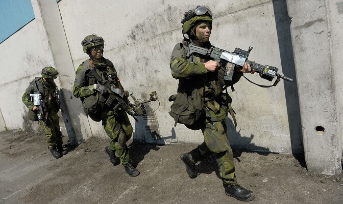 Bokstaveringsalfabetet för svenskt och manligt – föreslås bli mer jämställt och mångkulturellt